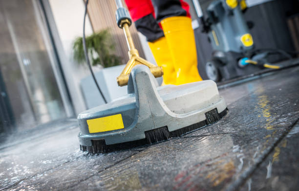 Best Deck Pressure Washing  in Cleveland, OH